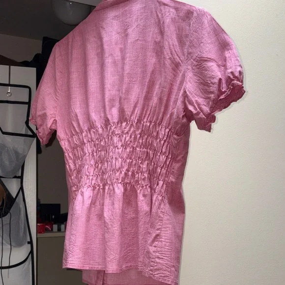 Motto Button Down Short Sleeved Top With Ruffles and Heavy Buttons Small - Picture 10 of 11